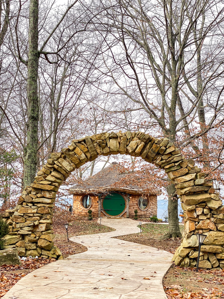 The entrance path of the Merry Mushroom Airbnb on Lookout Mountain